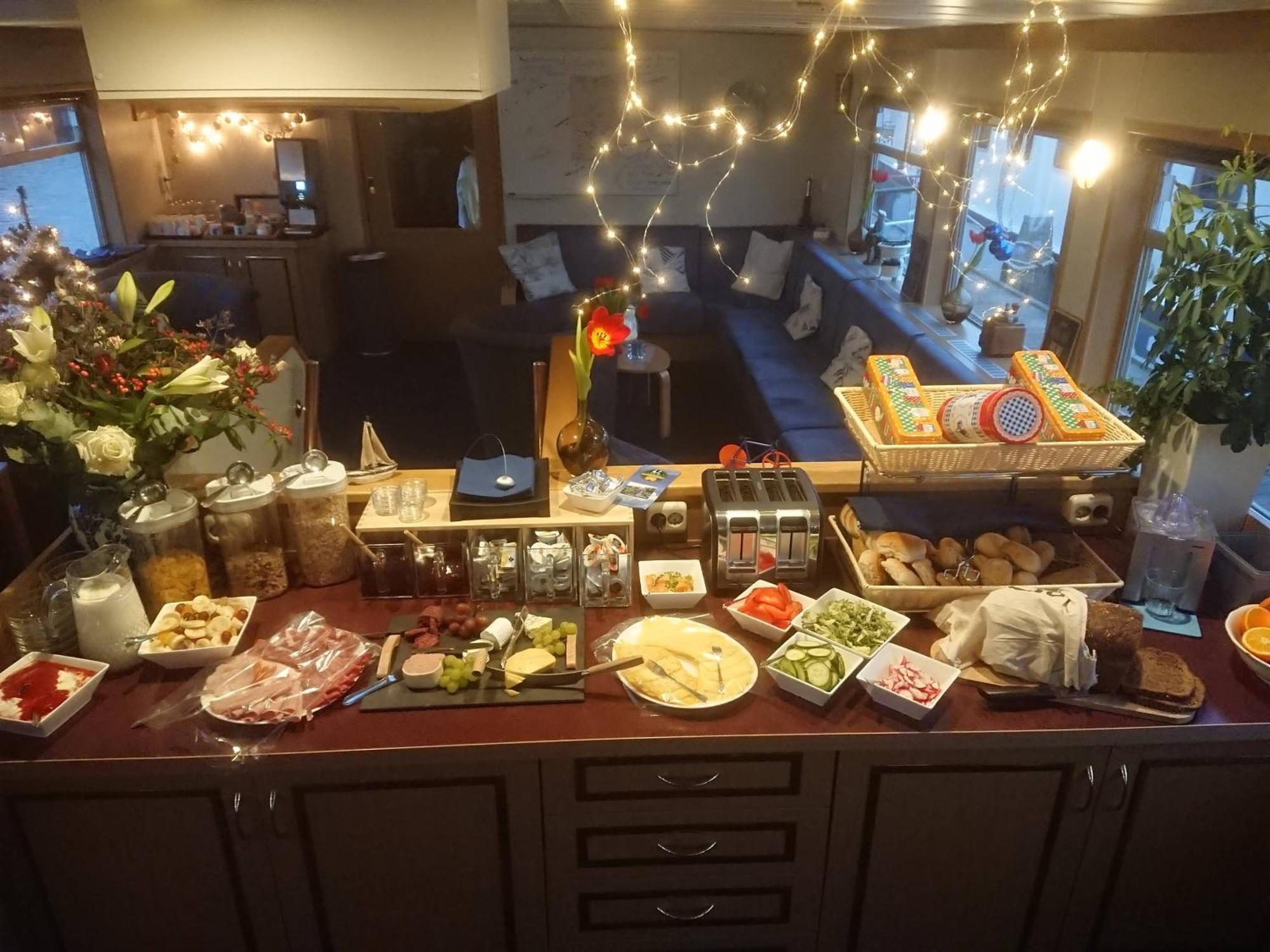 Botel Zwaantje Amsterdam Luaran gambar